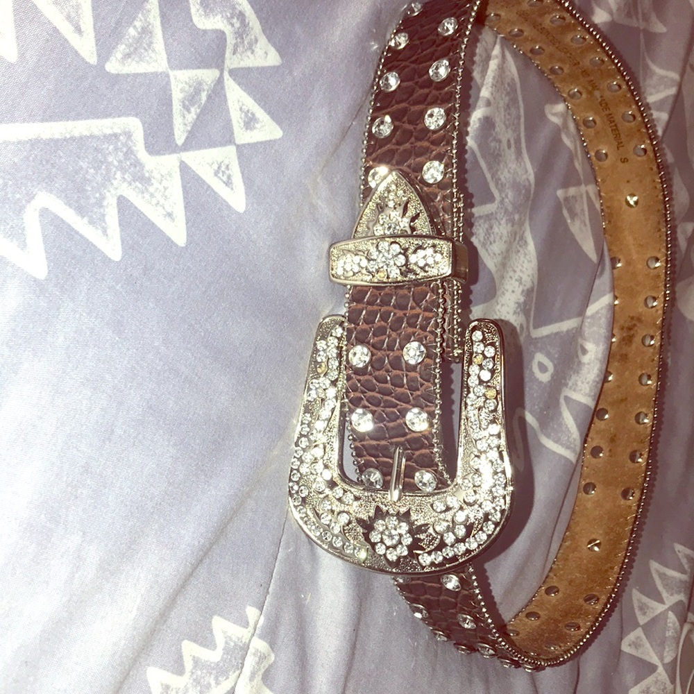 A belt with bling!!